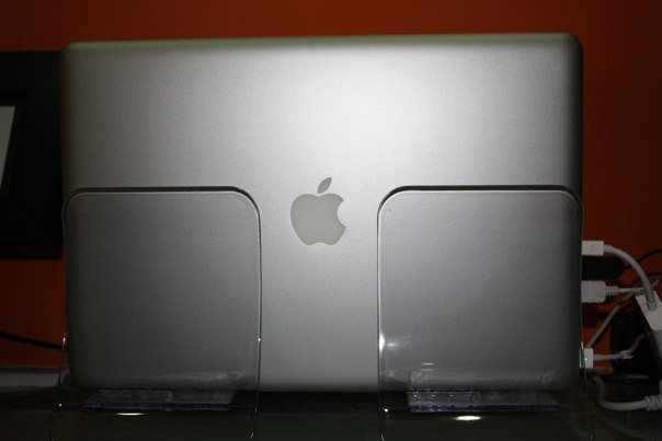 MacBook Pro 15" with "Vertical stands"