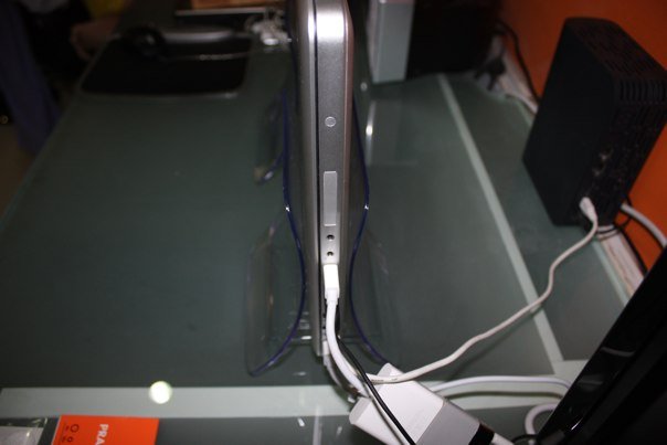 MacBook Pro 15" with "Vertical stands"