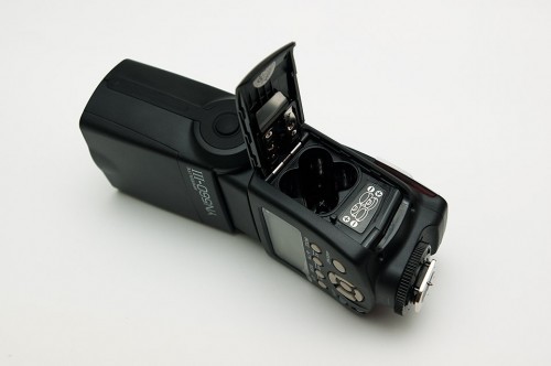 It uses 4 x AA batteries